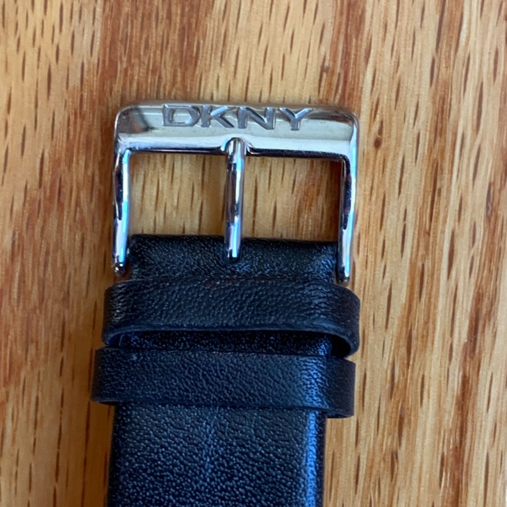 Dkny Large Rectangular Case Date Watch - image 6